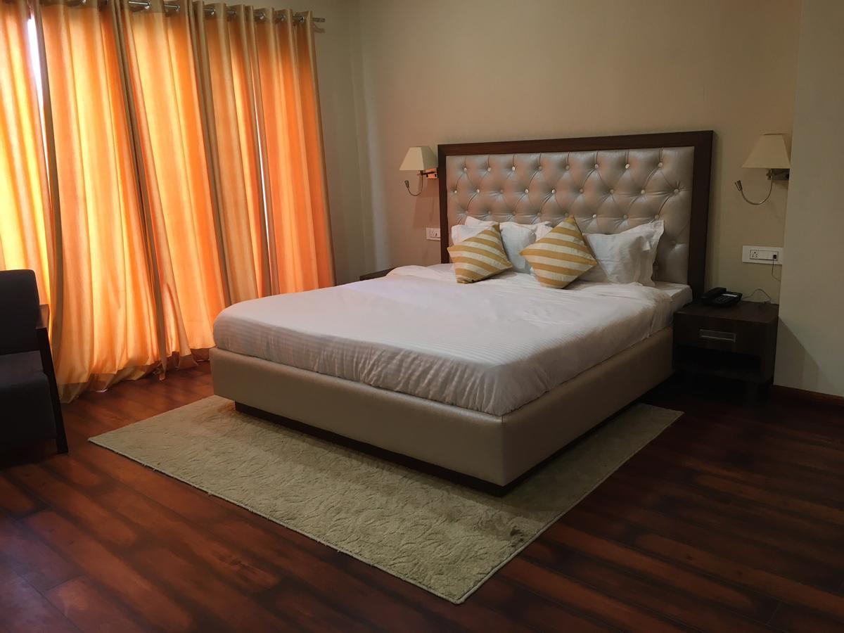 Hotel Anand Renaissance Firozpur Bagian luar foto